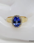 Ring mit ca. 2,00ct AAAA Tansanit und ca. 0,20ct W-si Brillant in 750/18K Gelbgold